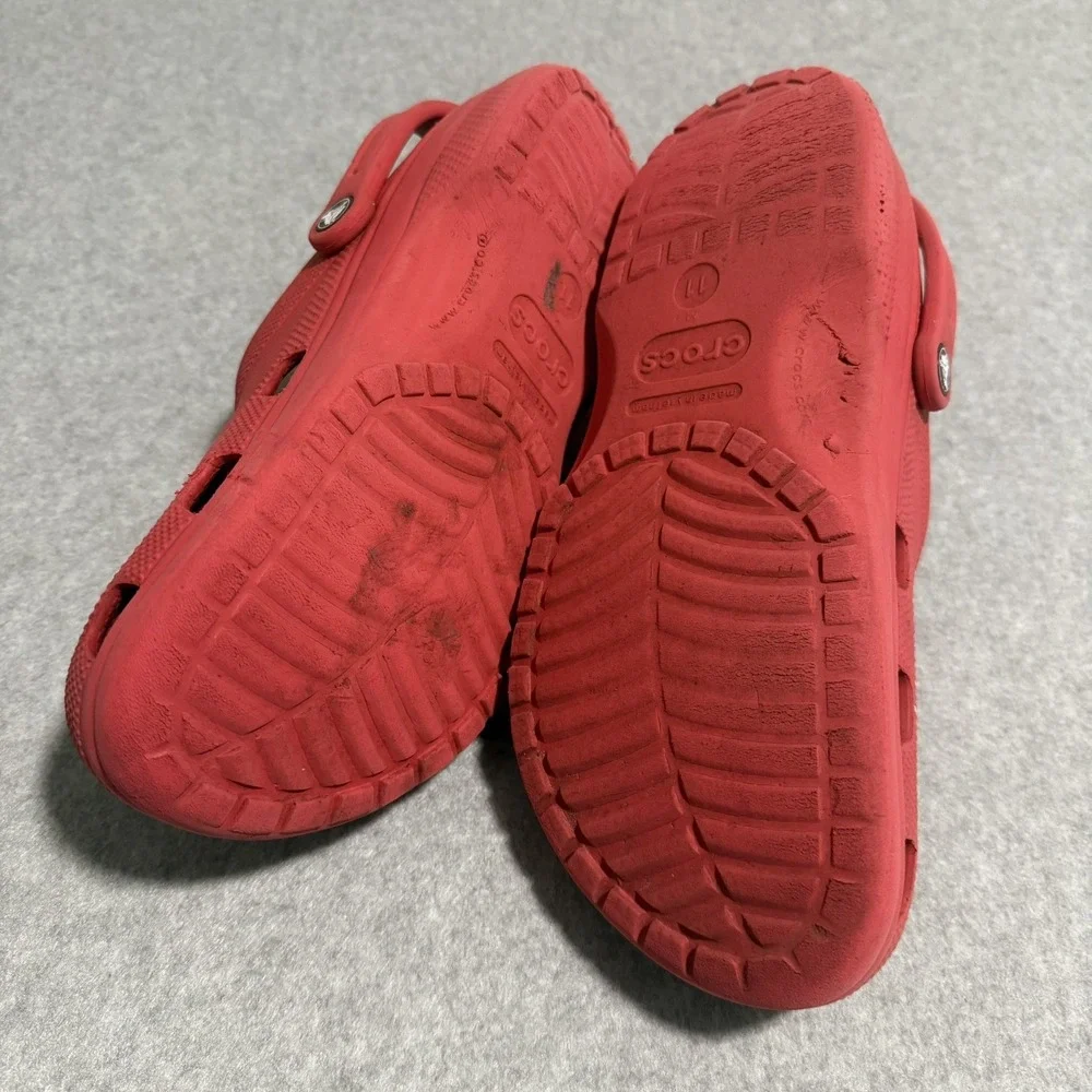 Crocs Classic Clog Sandals Shoes Mens Size 11 Red Slip On Casual Comfort Logo